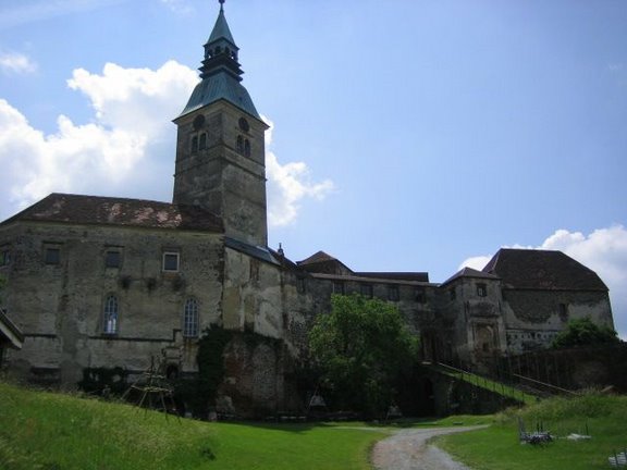 Blick auf die Hochburg von Burg Güssing